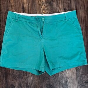 Crown & Ivy Kelly Green Women's Shorts